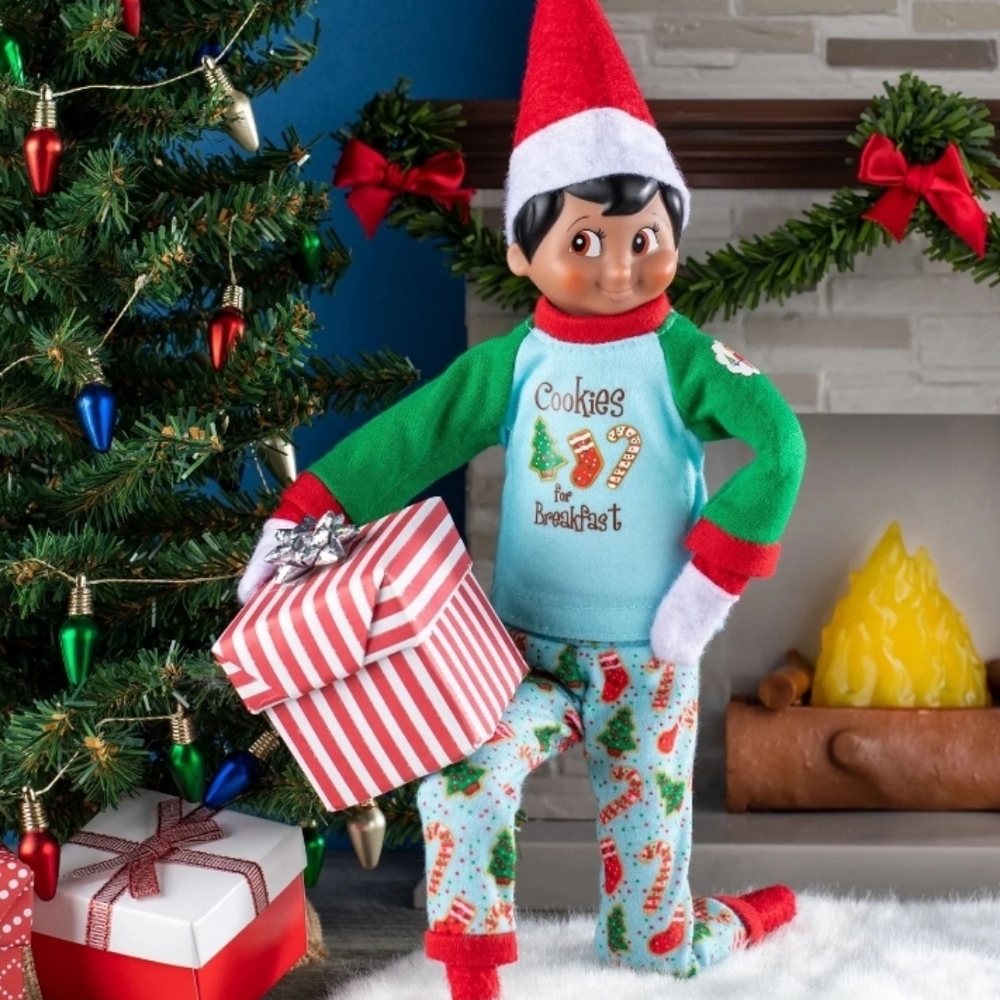 🩰♡The Elf on the Shelf Exclusive Claus Couture Cookie PJ's (Elf Not Included)